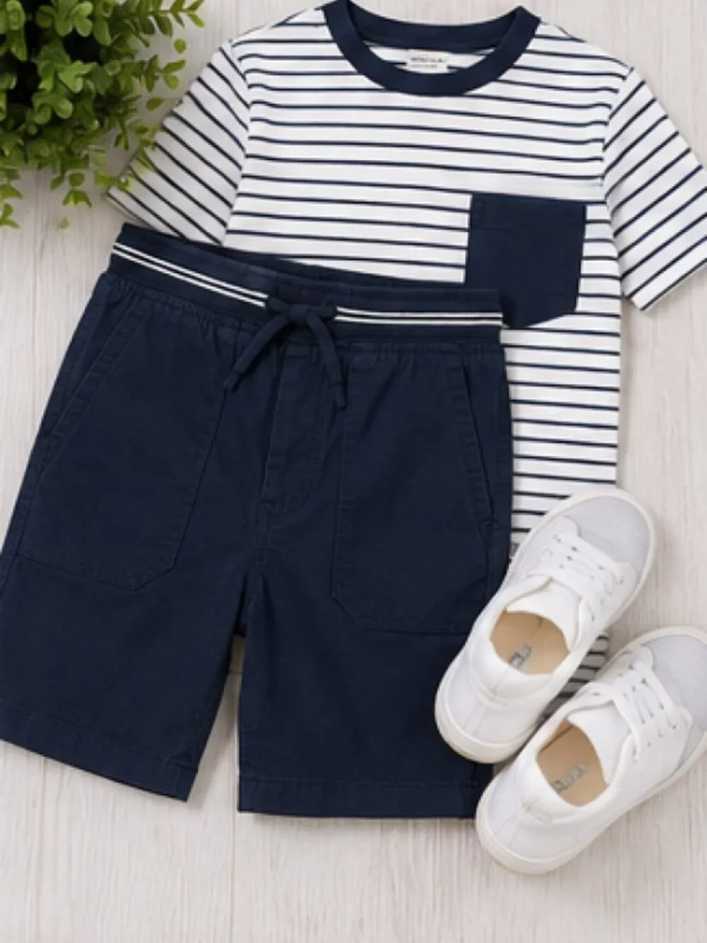 OshKosh - Boys Navy Blue Stretch Cargo Shorts Size 8 Drawstring Waist [NWT]
